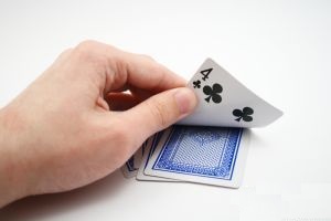 jeu de cartes menteur