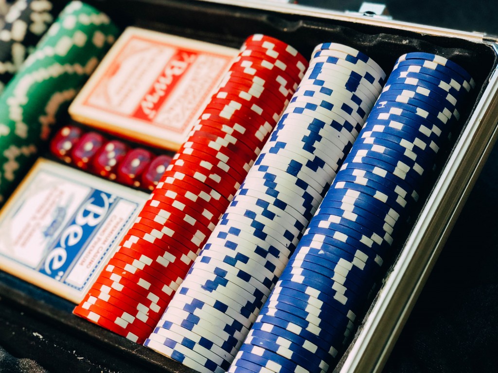 poker in Litauen - Chips Karten spielen