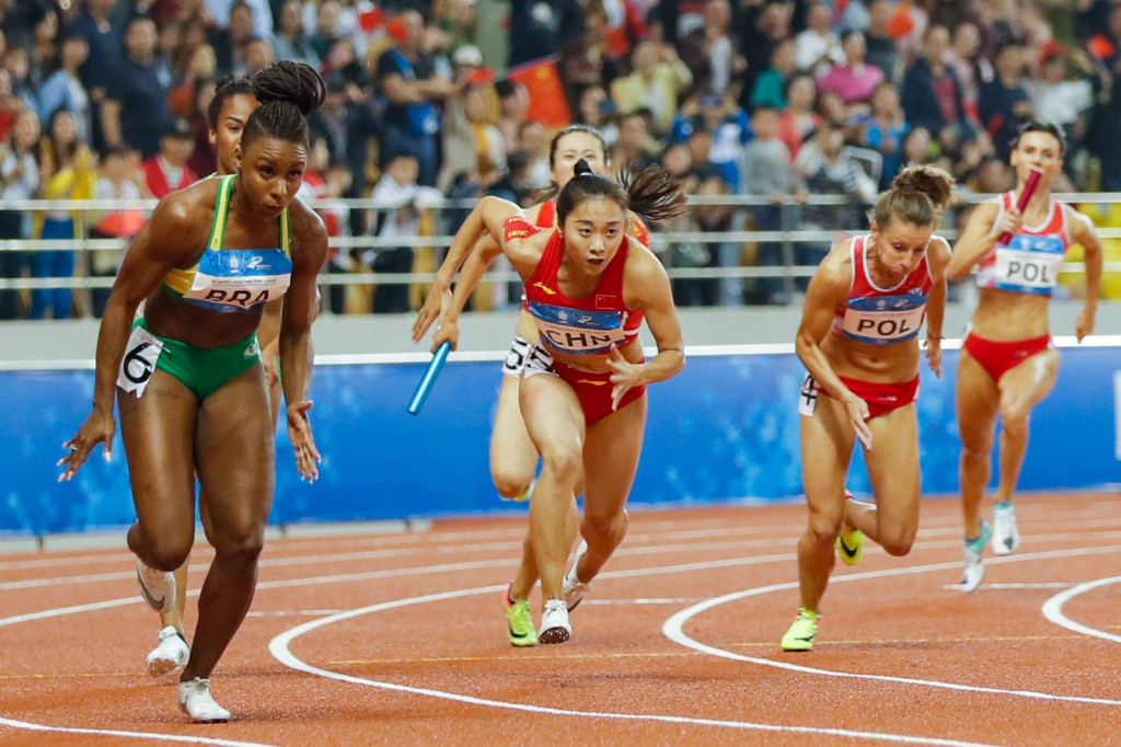 Olimpiyat Oyunları 4x100m sprint