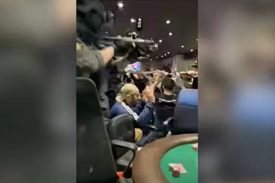 Policija reiduoja Kruken pokerio klubą